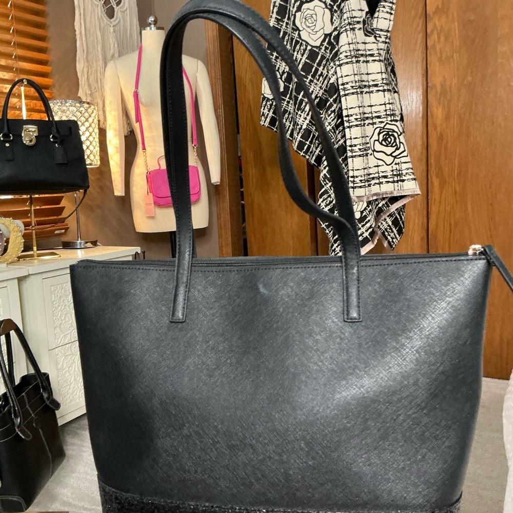 KATE SPADE “Molly Glitter Large Tote” - Picture 6 of 16